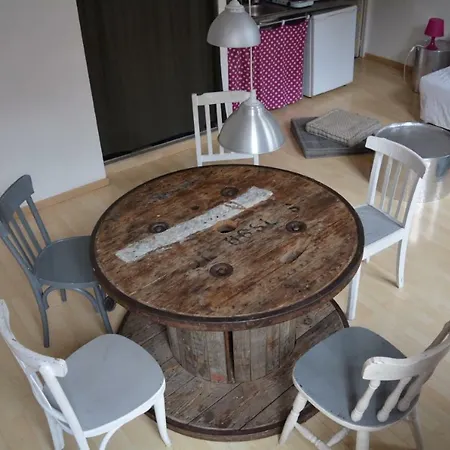 Apartment Charmant